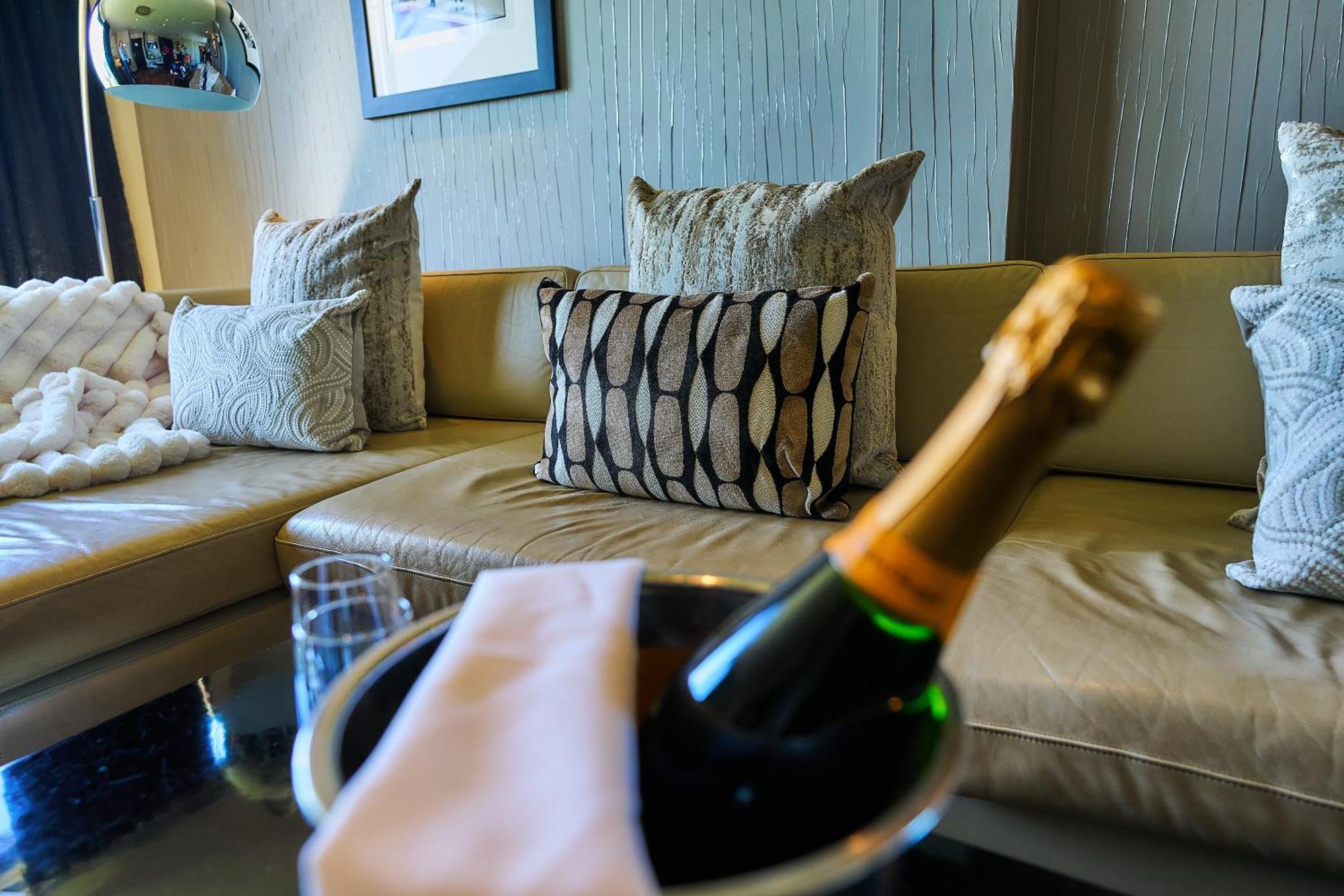 The Vincent Hotel Southport Luaran gambar